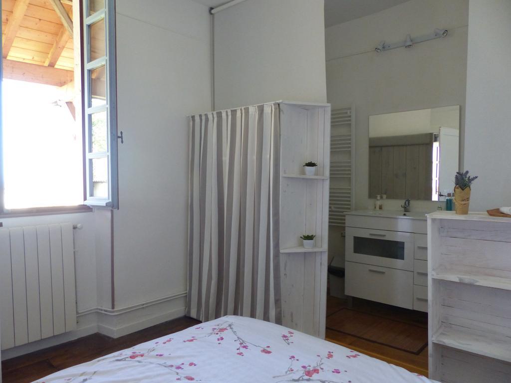Maison Arriu Bed and Breakfast Montaut  Exterior foto